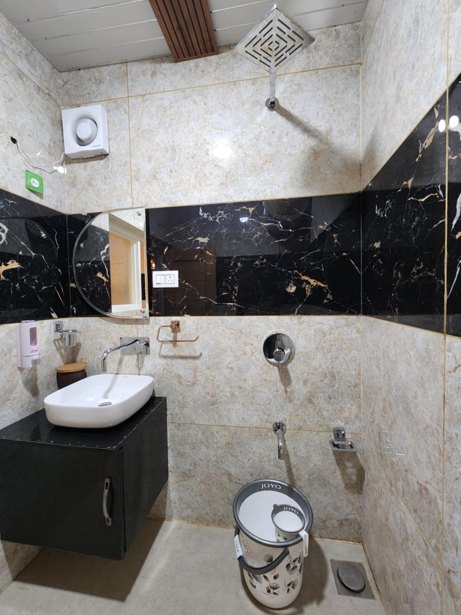 Serenity Inn Home Stay Srīnagar Extérieur photo